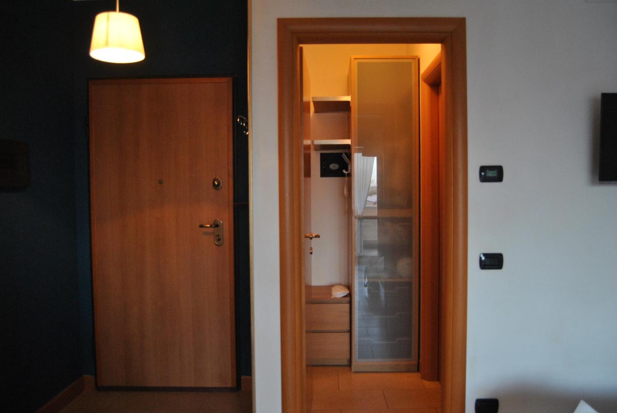 Porta Di Apartamento